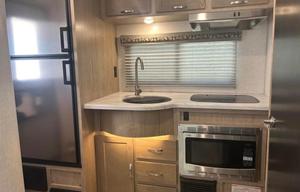 2004 Starcraft Travel Star 196RD RV rental photo 5
