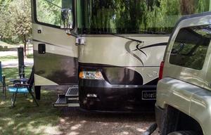 Stella - 2005 Country Coach Allure 470