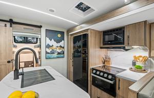 The Tumbleweed | Bunk House (Sleeps 8)