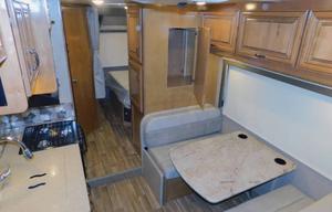 2017 Thor Motor Coach Quantum GR22 RV rental photo 3