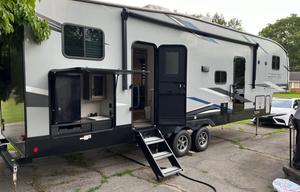 2022 Forest River RV Cherokee Arctic Wolf 321BH