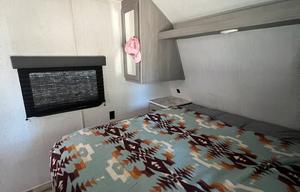 2022 Dutchmen RV Coleman Lantern Series 242BH