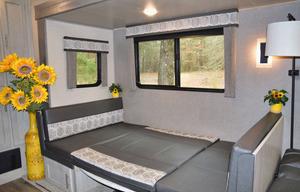 2022 Coachmen RV Catalina Legacy 323BHDSCK RV rental photo 14