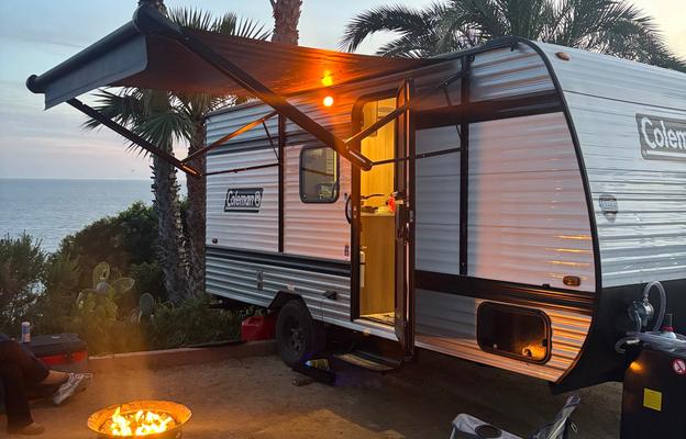 2025 Keystone RV Coleman Lantern LT Series 17B